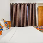 Fabhotel Royal Palace Inn - Lal Mahal