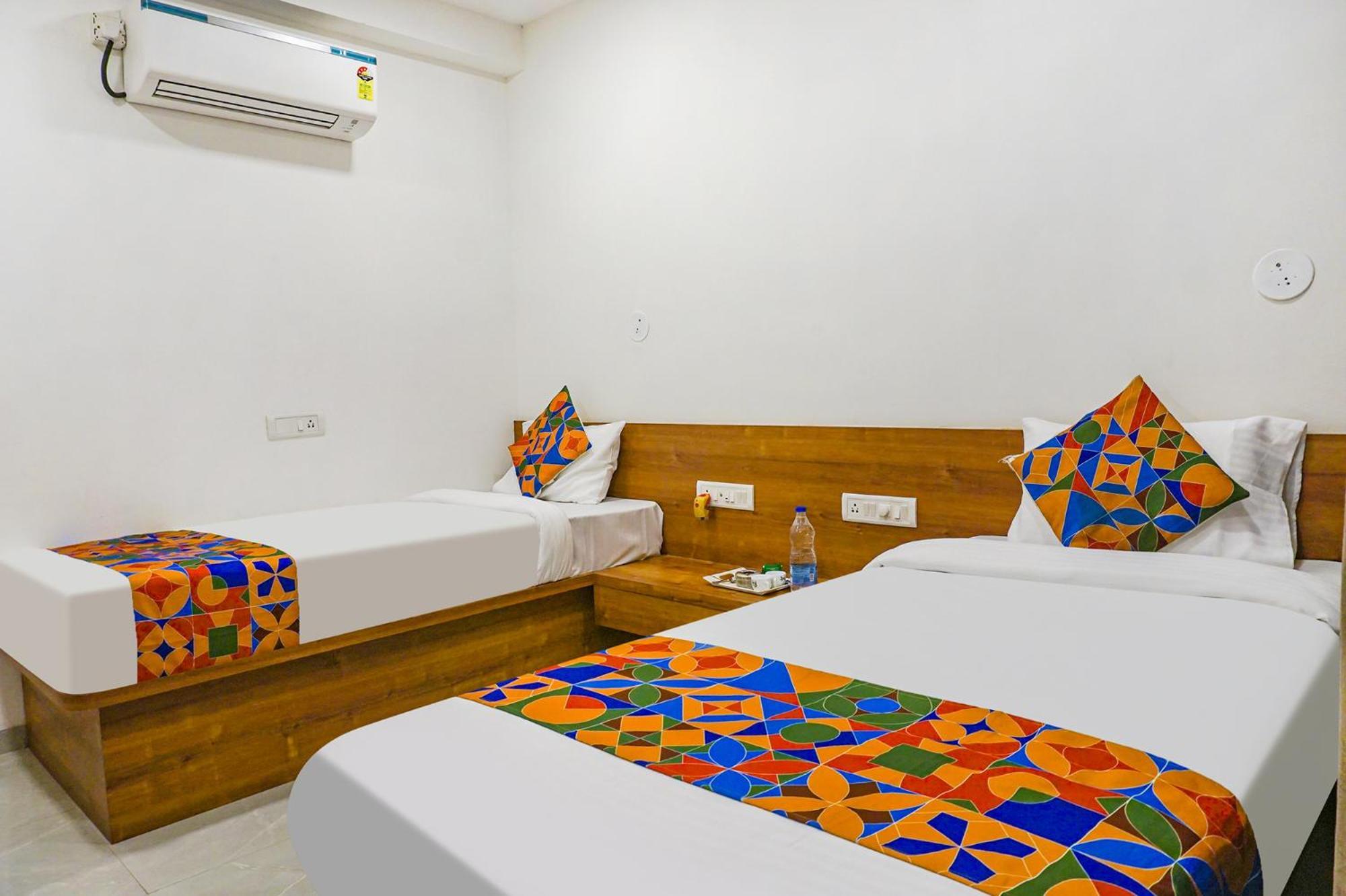 Fabhotel Royal Palace - Lal Mahal Hotel Pune