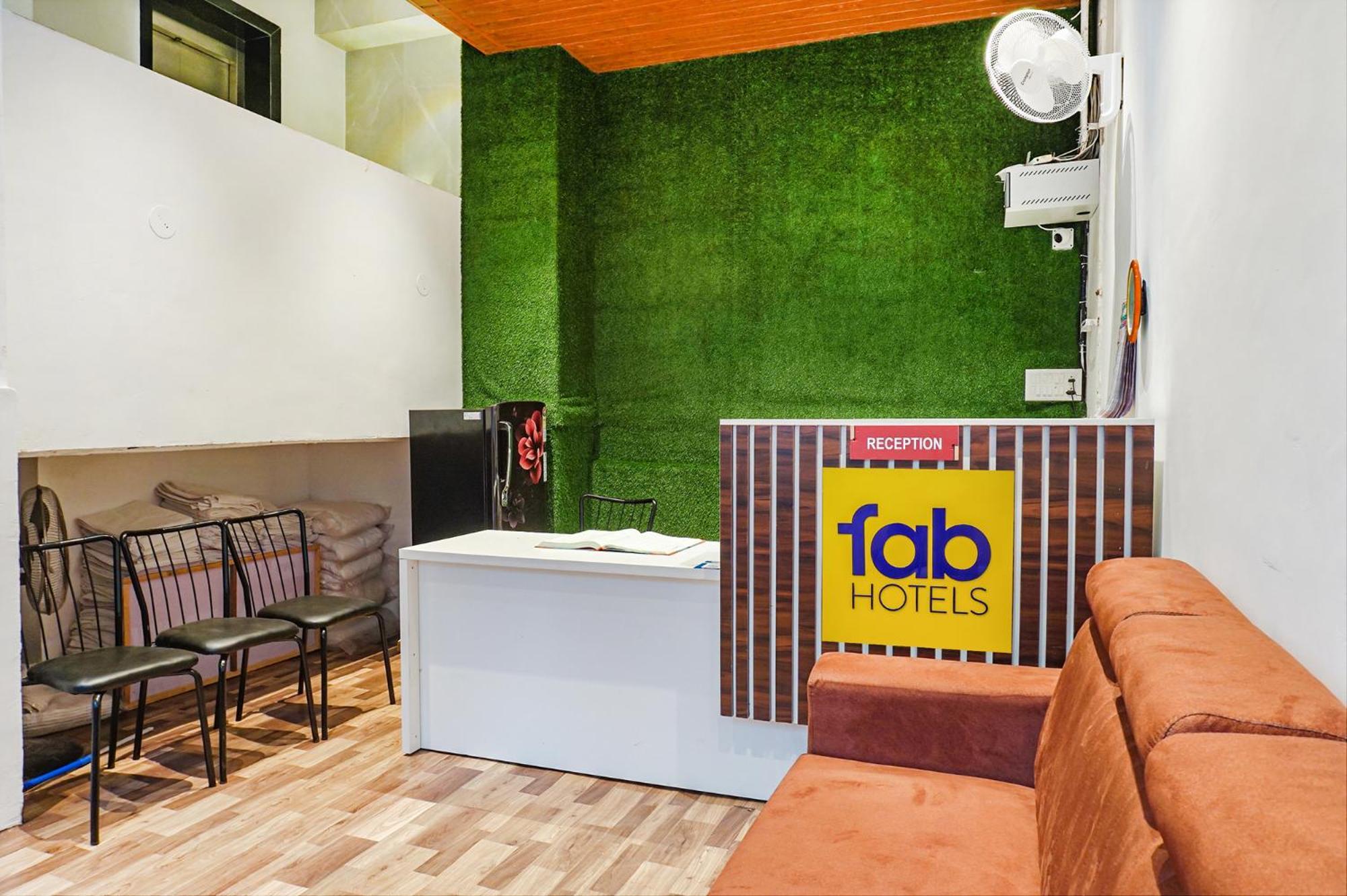 Hotel Fabhotel Royal Palace - Lal Mahal 5*