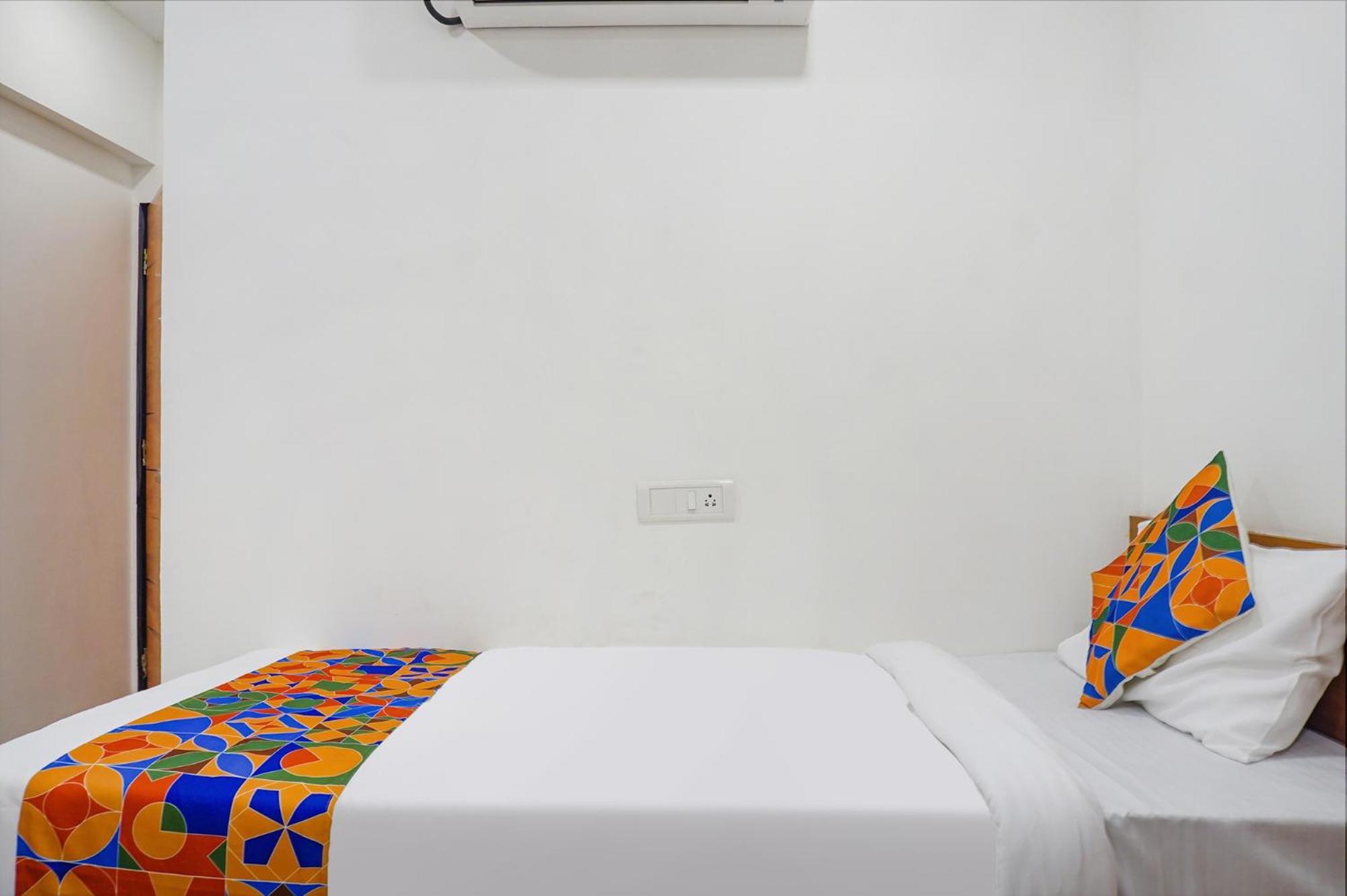 Fabhotel Royal Palace - Lal Mahal 5* Pune